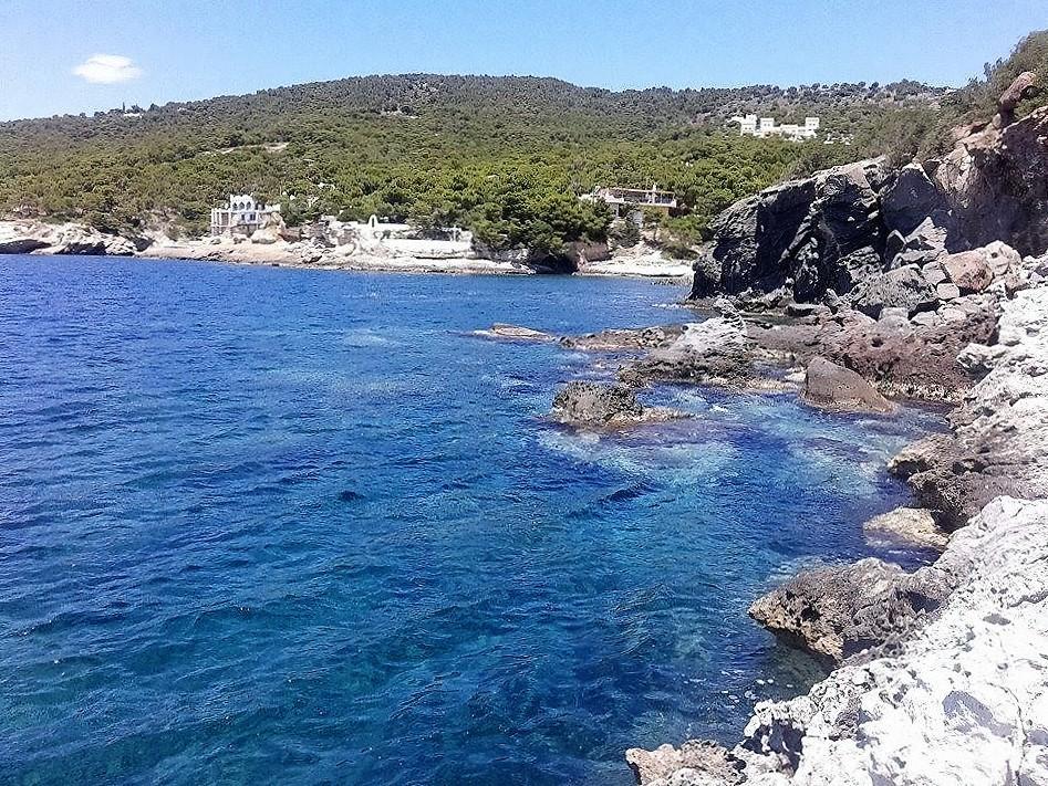 Kavos Bay Seafront Hotel Agia Marina  エクステリア 写真