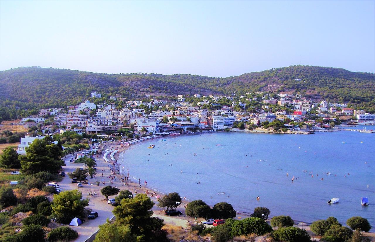 Kavos Bay Seafront Hotel Agia Marina  エクステリア 写真