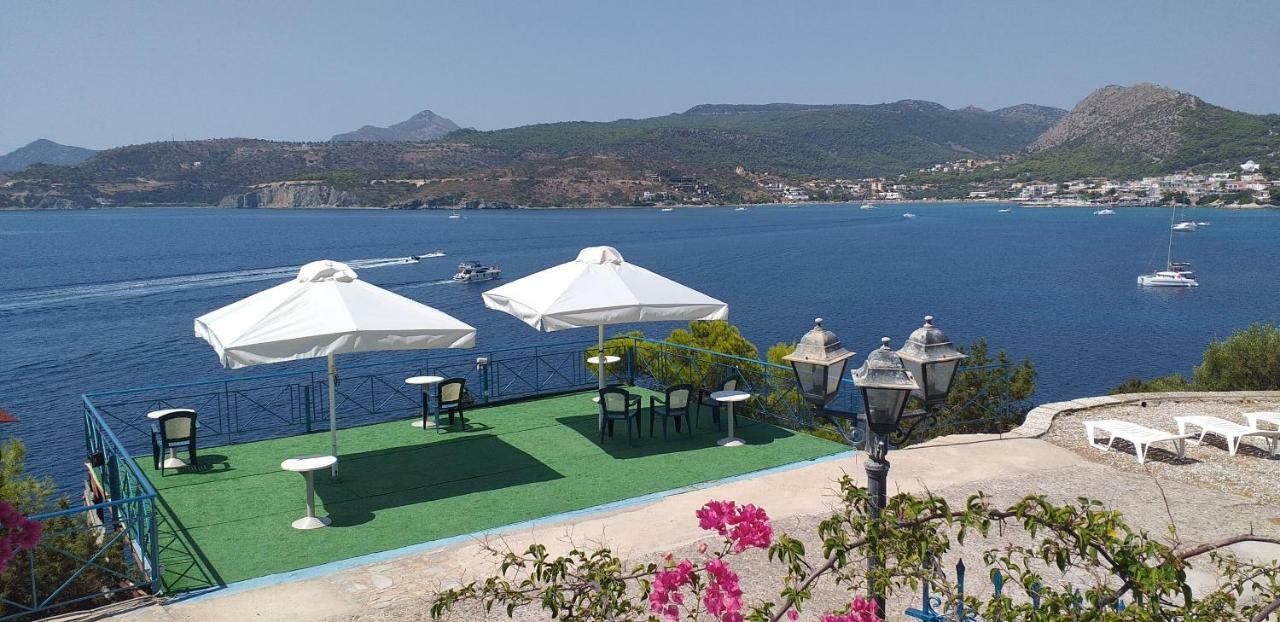Kavos Bay Seafront Hotel Agia Marina  エクステリア 写真
