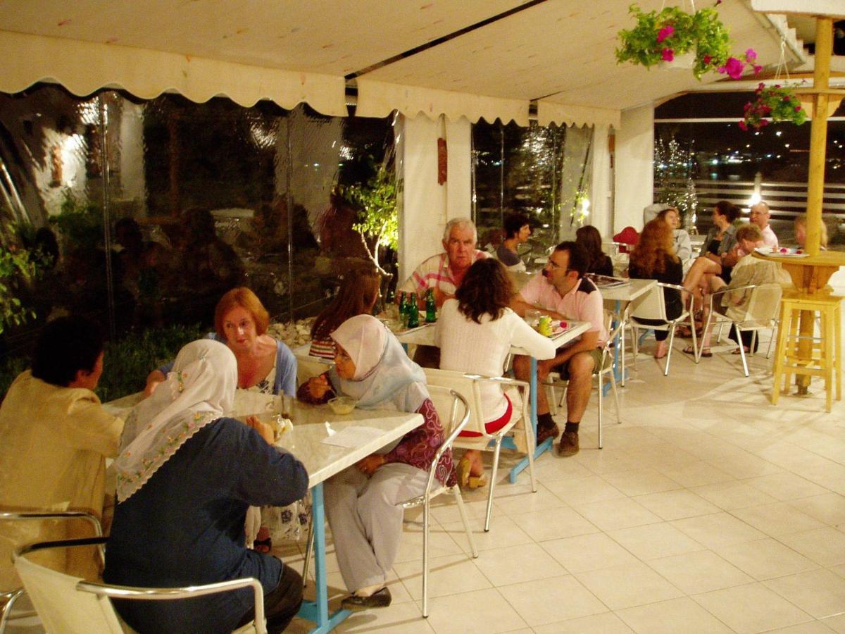 Kavos Bay Seafront Hotel Agia Marina  エクステリア 写真